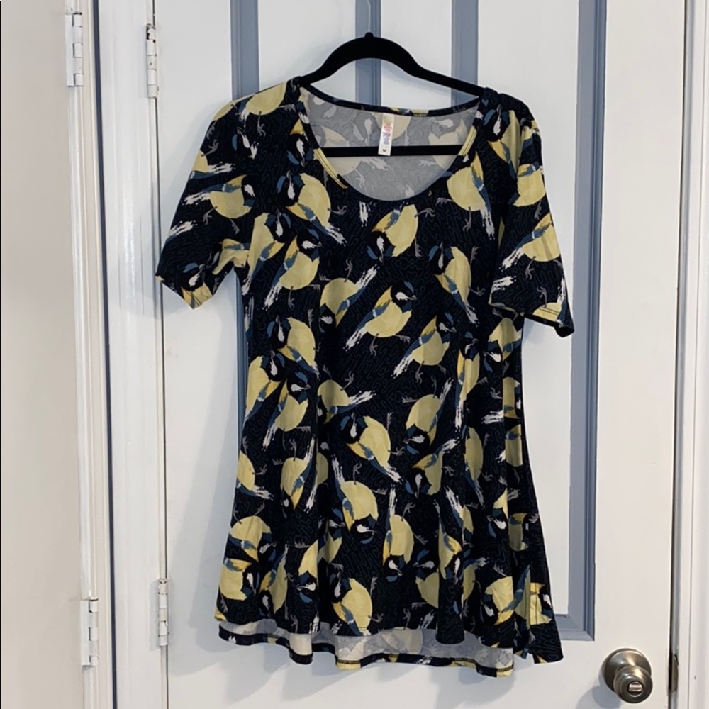 Lularoe bird pattern top